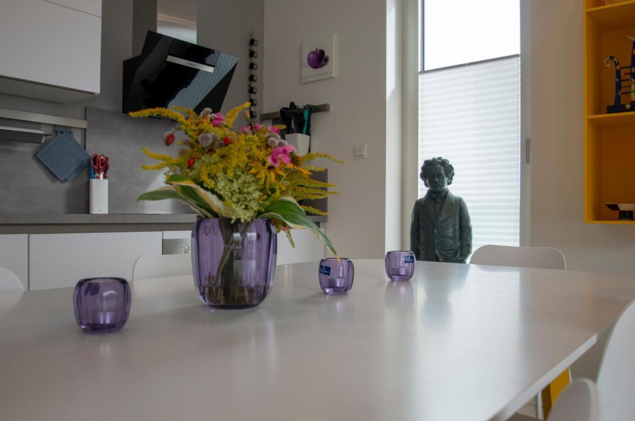 Albert-Inn-Glowe - Barrierefrei & 3 Schlafzimmer & Coworking & Strandkorb-Saisonal & Sauna Im Haus & Fahrraeder Exteriör bild